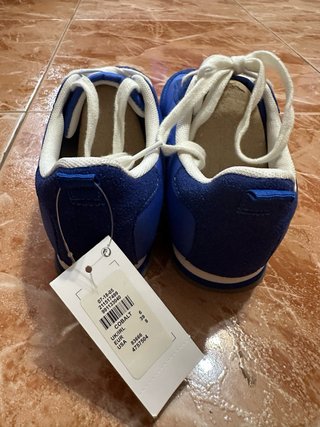 Deportivas azules sin estrenar Talla 39