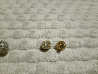 2 pares pendientes circonitas dorados y plateados