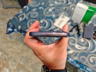 Motorola Edge 60 Neo Gris + Accesorios