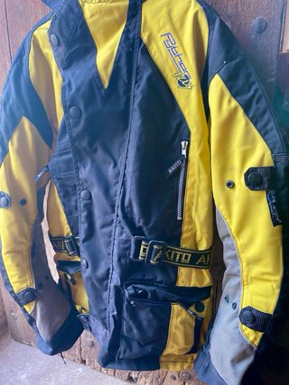 Chaqueta de moto Akito Python con protecciones