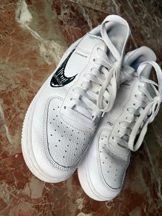 Nike Air Force 1 Low Sketch Swoosh Blancas