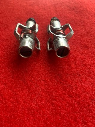 Pedales Crank Brothers con calas.