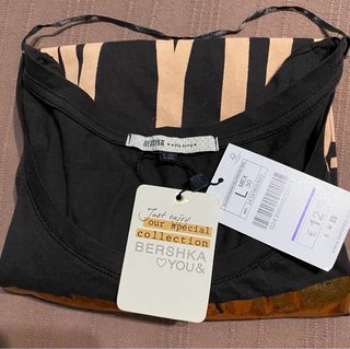 Camiseta Bershka Oversize Negra Talla L