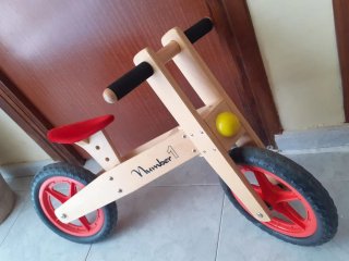 Bicicleta de equilibrio de madera