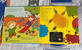 2 libros interactivos para niños. Tapa dura.