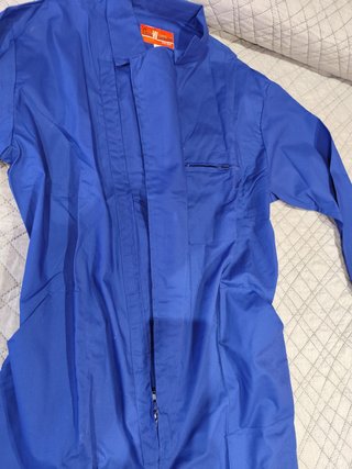 Mono de trabajo azul