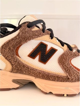 New Balance 530 Talla 44 Beige/Marrón