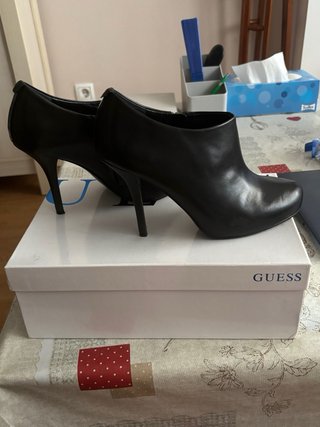 Botas Guess Negras Tacón