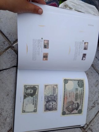 El Franquismo en Sellos y Billetes