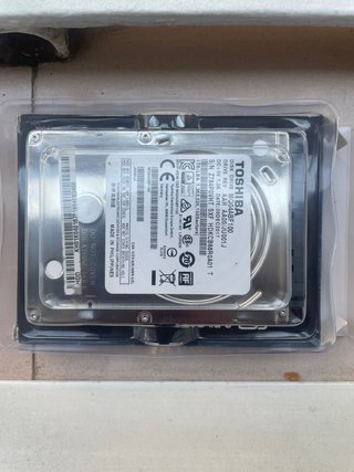 Disco Duro Toshiba 1TB MQ04ABF100