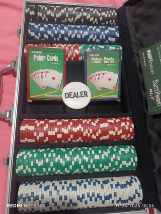 Maletín metálico de póker