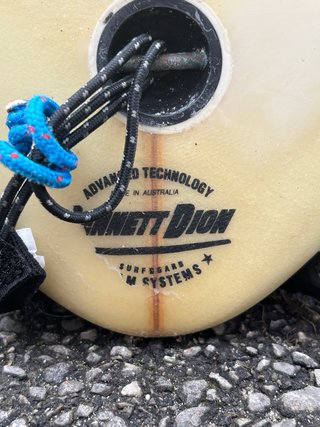 Tabla de surf Bennett Dion fabricada en Australia