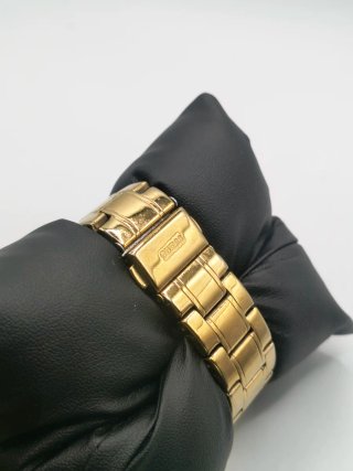 Reloj Guess Dorado con Bisel de Cristales