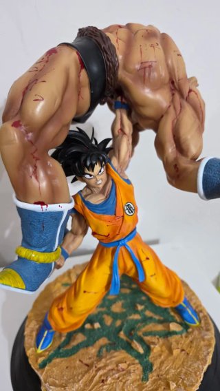 Figura Goku vs Nappa de más de 40 cm Dragon Ball Z
