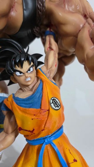 Figura Goku vs Nappa de más de 40 cm Dragon Ball Z