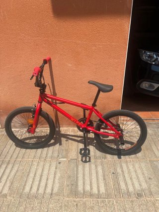 Bicicleta BMX Roja
