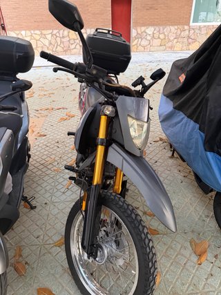 Keeway TX 125 Supermotard Negra/Gris/Roja