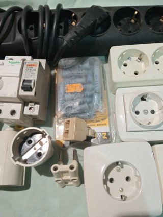 Material eléctrico varios