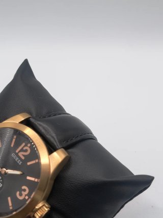 Reloj Guess Hombre Negro y Dorado