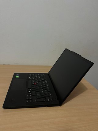 LENOVO T14 G5 ULTRA 7 32GB RAM 256GB SSD INTEL ARC