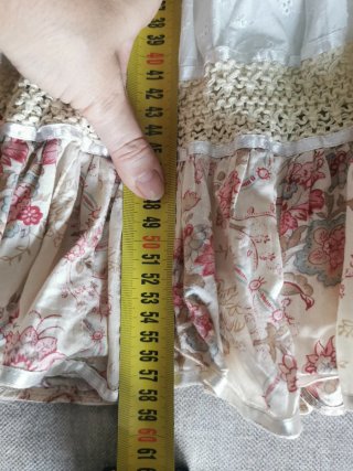 Falda Vero Moda blanca con estampado floral