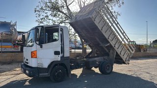 Nissan Atleon 120 Camión 3500kg