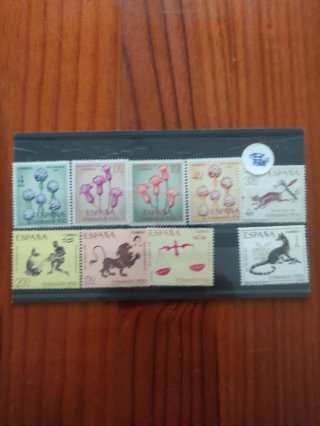 73 Sellos Nuevos Fernando Poo 1960-68