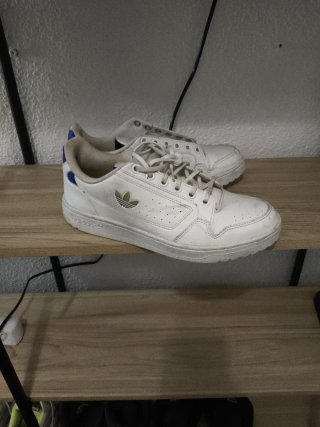 Adidas Talla 43 Blancas y Azules