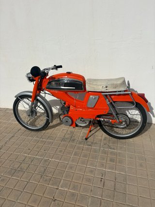 Mobylette Campera Naranja