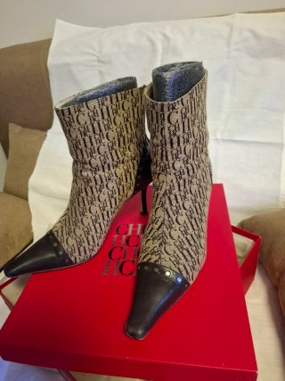 Botines Carolina Herrera Tela Beige/Marrón