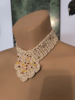 Gargantilla brillo dorada y blanca