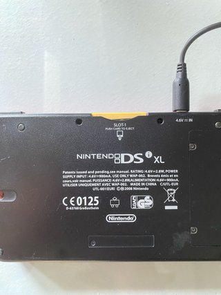 Nintendo DSi XL Roja Edición Mario Bros.