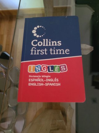 First Time Ingles: Diccionario bilingue Espanol...