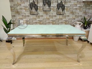 MESA DE COMEDOR - NUEVA