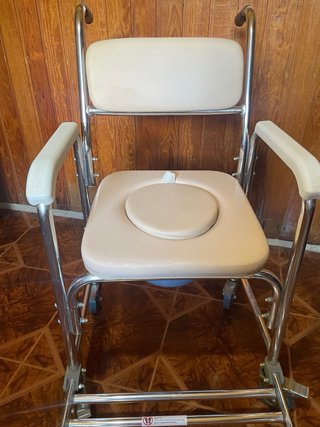 Silla de aseo wc.