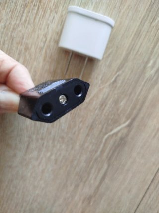 Adaptador enchufe España a USA