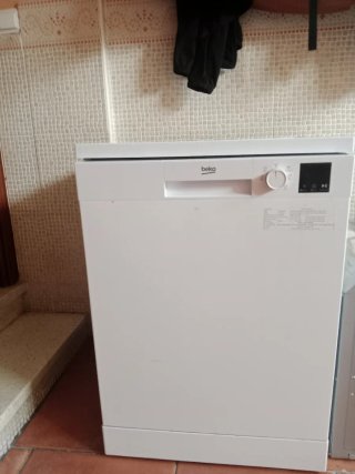 Lavavajillas Beko casi nuevo