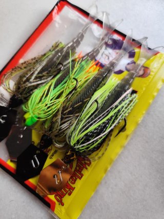 Lote 4 Chatterbaits Montados