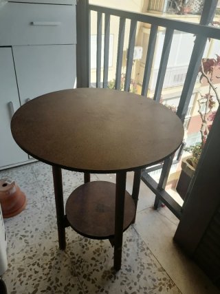 Mesa camilla redonda barnizada