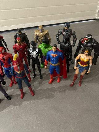 Figuras Superhéroes Marvel y DC