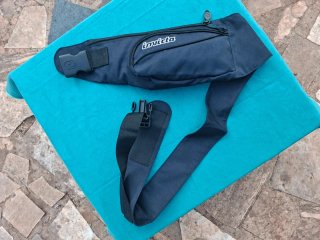 Invicta marsupio nero 2tasche zip+cintura regolabi