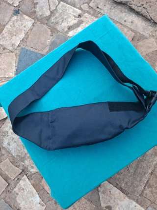 Invicta marsupio nero 2tasche zip+cintura regolabi