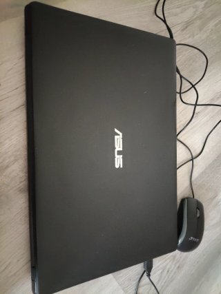 Portátil Asus X551H Negro