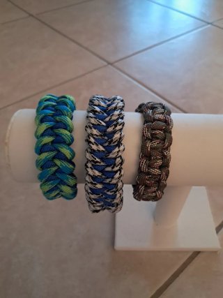 Braccialetti intrecciati multicolore