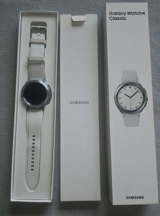 Samsung Galaxy Watch4 Classic Smartwatch