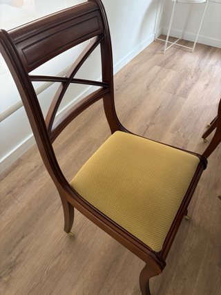 Mesa extensible y 6 Sillas de Comedor Madera