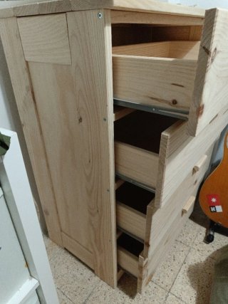 Cómoda de madera Lufe