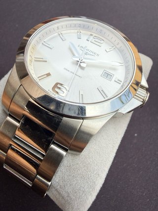 Longines Conquest 41mm Plata L3.759.4.7