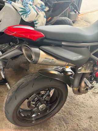 Ducati hypermotard 950