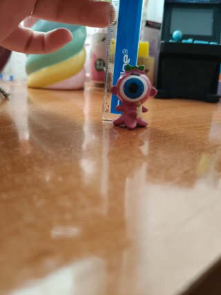 Figura Bebé Cíclope Rosa